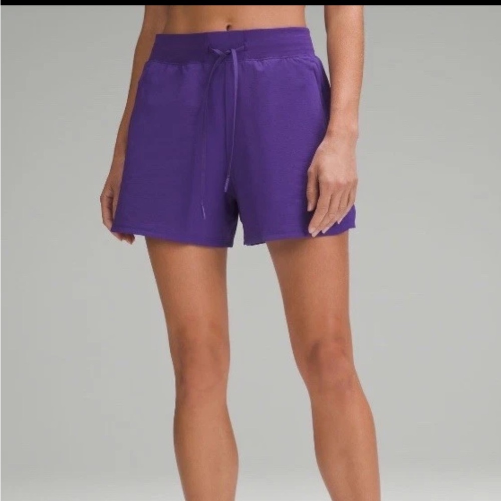 LULULEMON Women's petrol purple license to train HR short 4", SZ 4